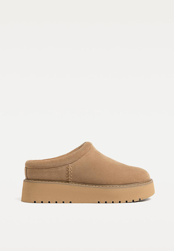 STRADIVARIUS LEATHER CLOG 9610/470/102