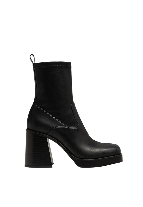 STRADIVARIUS BLOCK BLACK LEATHER