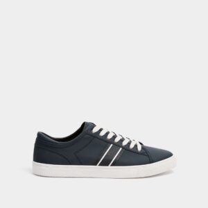 Pull and bear Blue sneakers with side stripes