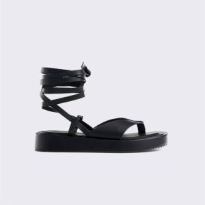 Oysho sandals in black