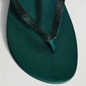 Oysho beach slipper in green